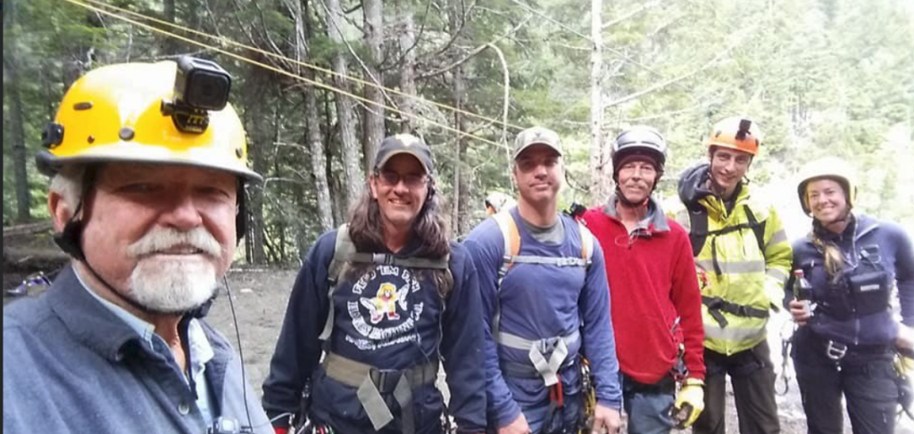 Dakota Fred Hurt, Dustin Hurt, Gold Rush: White Water-https://twitter.com/GoldrushFred/status/955616932199215104