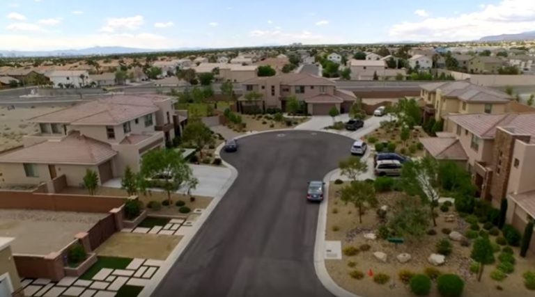 ‘Sister Wives’: Robyn Brown’s Las Vegas Home Gets a Buyer