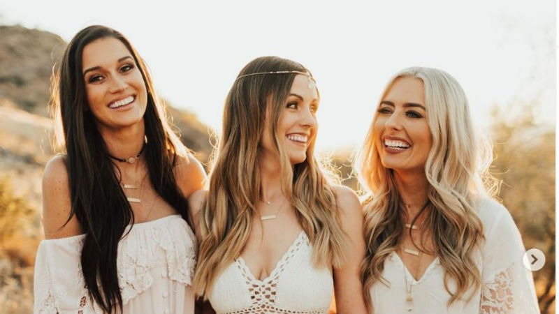 'Bachelor' Alums Carly Waddell and Jade Roper via Instagram