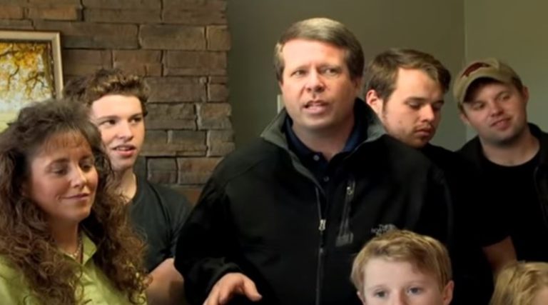 ‘Counting On’: The Duggar’s Massive Home For Sale Features A Large Gun Collection