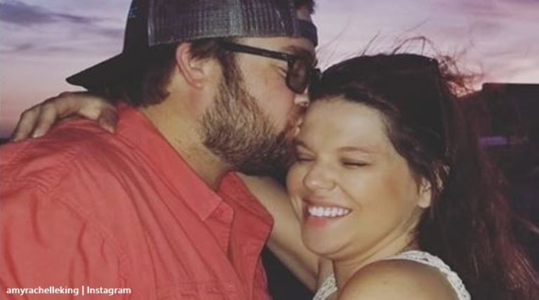Amy Duggar King’s Eating For Two In New York – Has Lots of Fun
