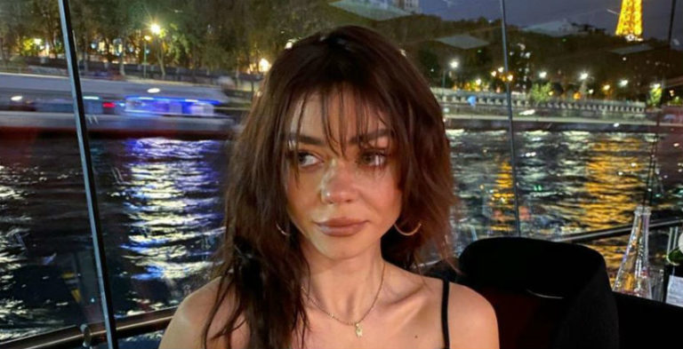 ‘Modern Family’ Star Sarah Hyland Shares Empowering, Insecure Photo Of Herself