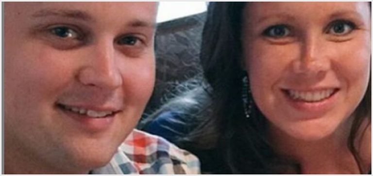 Josh Duggar And Jim Bob Avoid Each Other During Family Outing