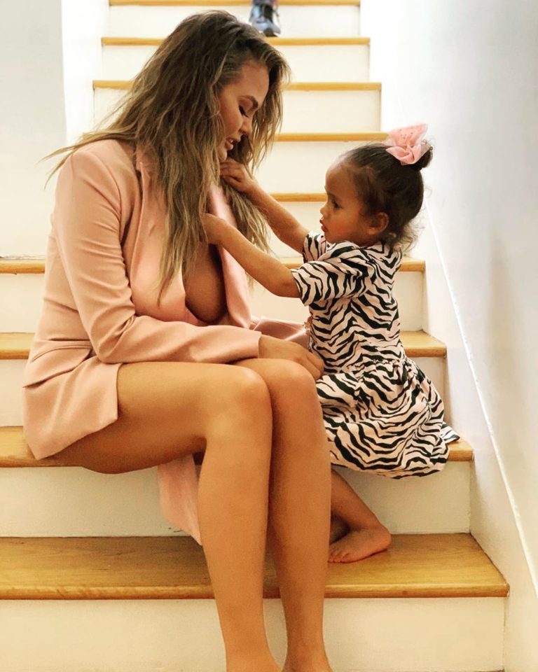 Chrissy Teigen Instagram