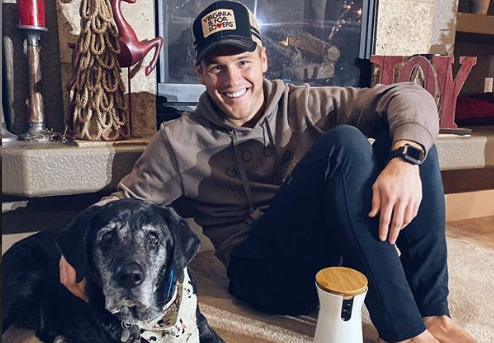 Former ‘Bachelor’ Colton Underwood Got Help With Depression And Anxiety From His Dog