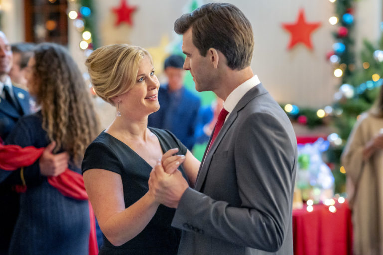 Hallmark’s ‘Time For You To Come Home for Christmas’: Details On Blake Shelton Produced Movie