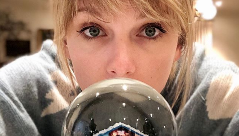 Taylor Swift Plans To Get Even More Intimate With Her Fans