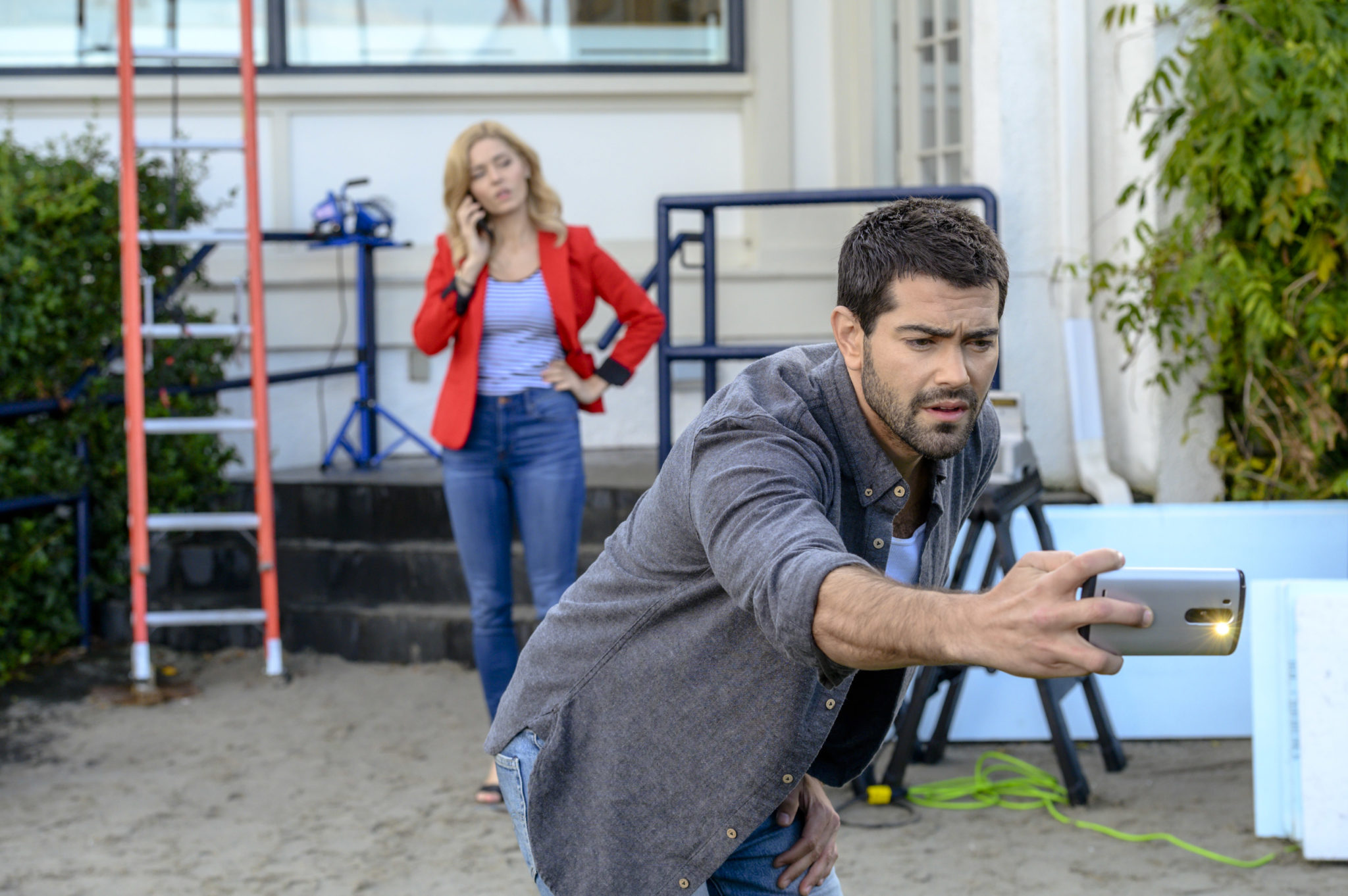 Hallmark's Martha's Vineyard Mysteries: A Beautiful Place To Die, Photo: Sarah Lind, Jesse Metcalfe Credit: ©2019 Crown Media United States LLC/Photographer: Hugh Tull