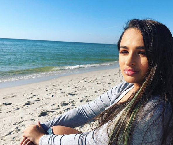 ‘I Am Jazz’ Season 6 Spoilers: Jazz Jennings Deals With College, Surgeries and a Drag Fundraiser