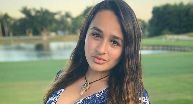 ‘I Am Jazz’: Jazz Jennings’ Doctors Reveal Details Of Her Surgery Complications