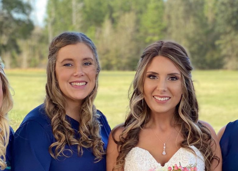 Duggar Fans Think Anna And Her Sister Look So Much Alike