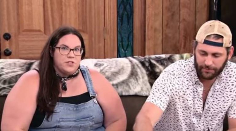 Whitney Way Thore Doesn’t Talk To Chase – Ends Up In Hospital From Stress After Their Split