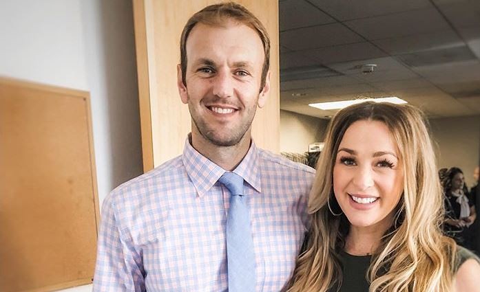 Jamie Otis Shares Adorable 40 Week Photo, Updates Fans On Baby Hayes Arrival