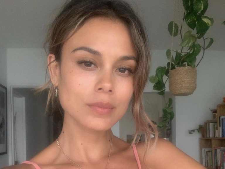 Nathalie Kelley, Dynasty, Baker and the Beauty-https://www.instagram.com/p/B87jYyvJWec/