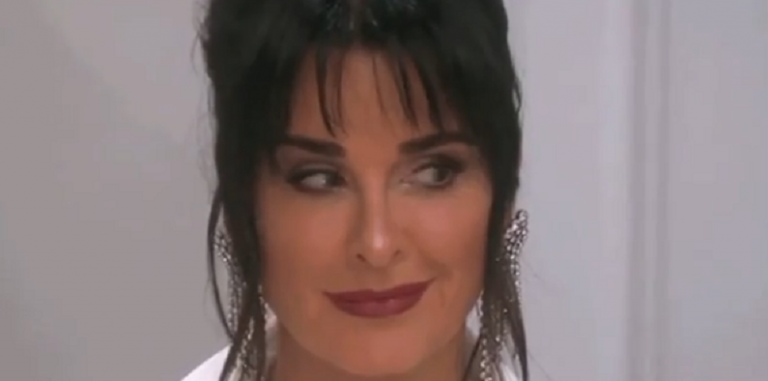 Kyle Richards Overwhelmed With ‘RHOBH’ Drama, Finds Herself In The Middle Of ‘RHOC’ Drama