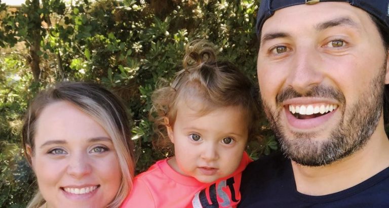 Jeremy Vuolo Under Fire For Taking Felicity On Boat Without Life Jacket