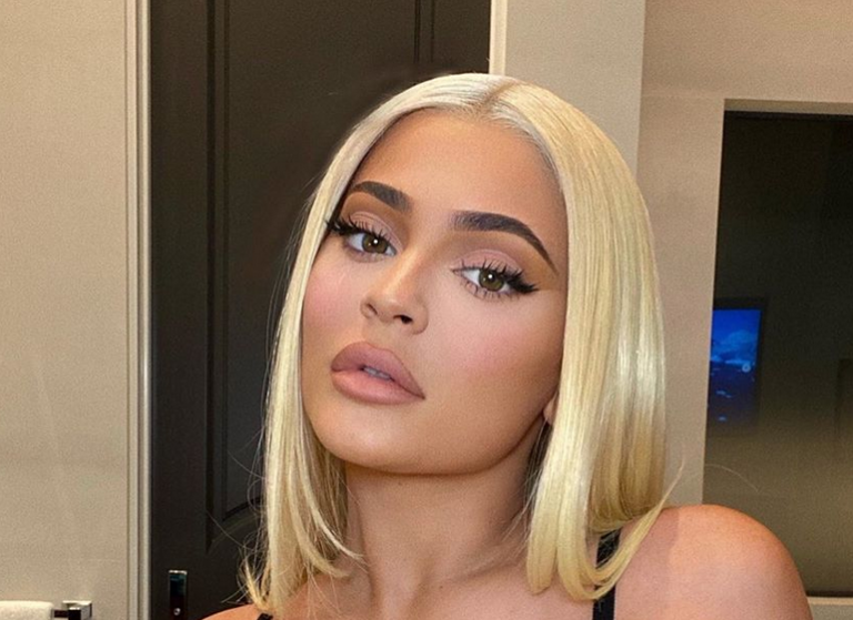 Kylie Jenner & Travis Scott Reportedly ‘Shared A Hotel Room’