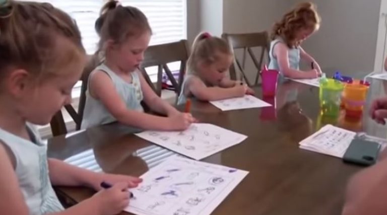‘OutDaughtered’: Quints Choose Same Graeson Bee Outfits – Kindergarten