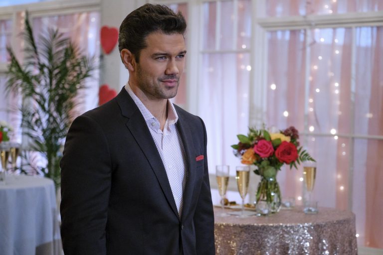 Ryan Paevey Robbed In Hotel Room While Filming Hallmark Christmas Movie