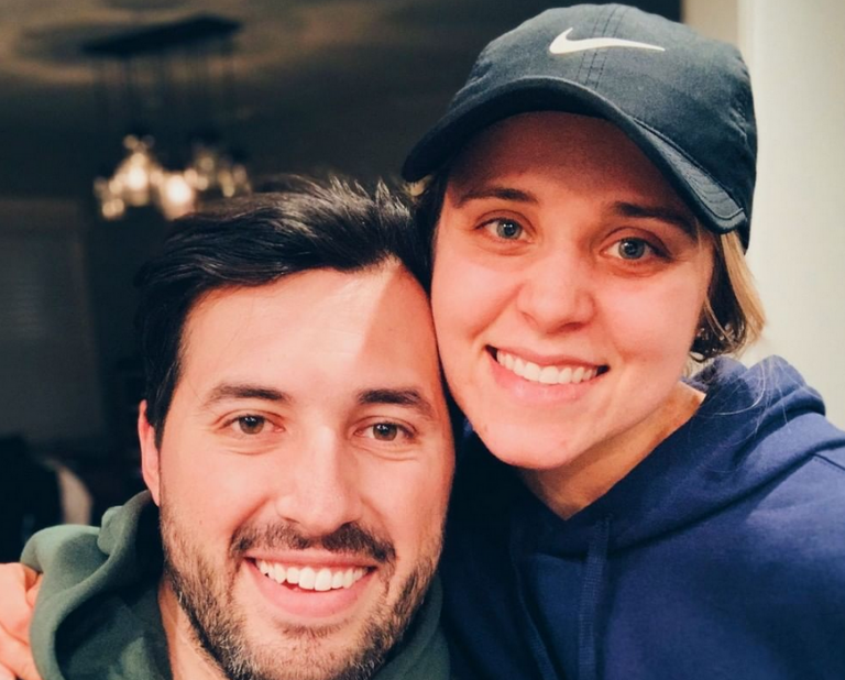 Does Jinger And Jeremy Vuolo’s Daughter Felicity Wear Yeezys?