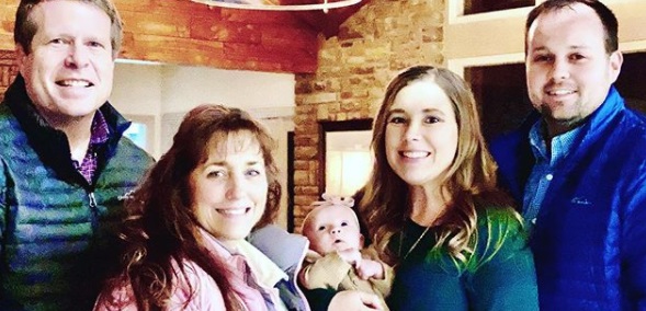 Anna & Josh Duggar’s Living & Financial Situation Has Fans Confused