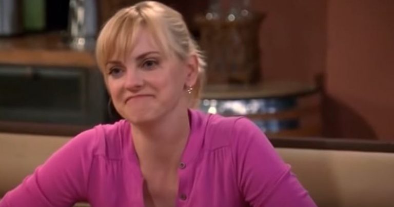 Fans React To News Anna Faris Is Leaving ‘Mom’ After 7 Seasons