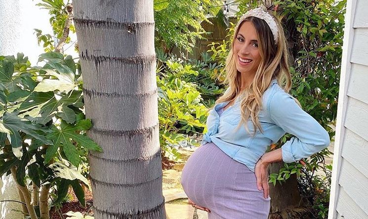 ‘Bachelor’ Alum Tenley Molzahn Gives Birth To First Child With Husband Taylor Leopold