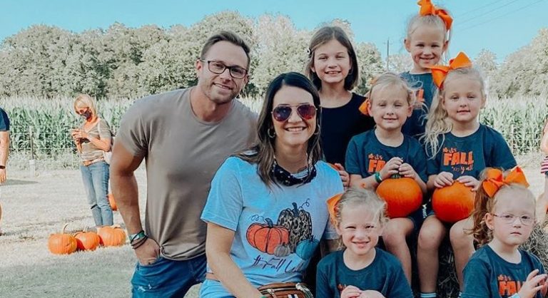 ‘OutDaughtered’ Busby Family Visits Pumpkin Patch, See Cute Photos