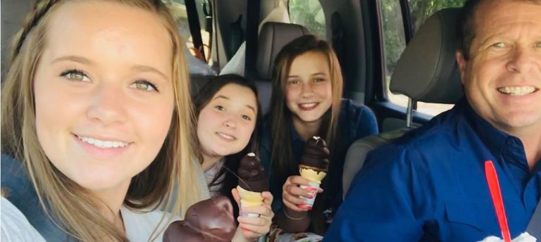 Fans Think They Know Who Michelle Duggar’s Favorite Children Are