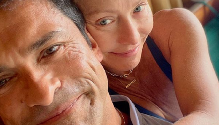 How Kelly Ripa, Mark Consuelos Handle Their Long-Distance Marriage