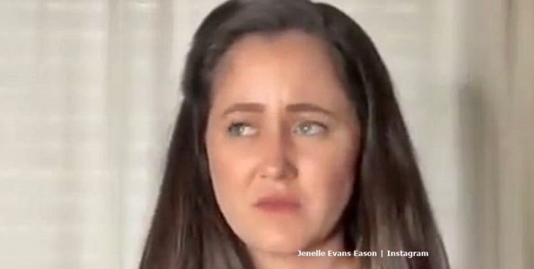 Jenelle Evans: Who’s Missing From Her Christmas Photo?