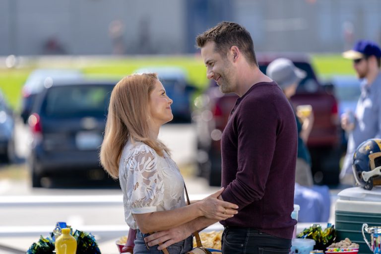 Aurora Teagarden, Hallmark, Photo: Candace Cameron Bure, Niall Matter Credit: ©2020 Crown Media United States LLC/Photographer: Ricardo Hubbs