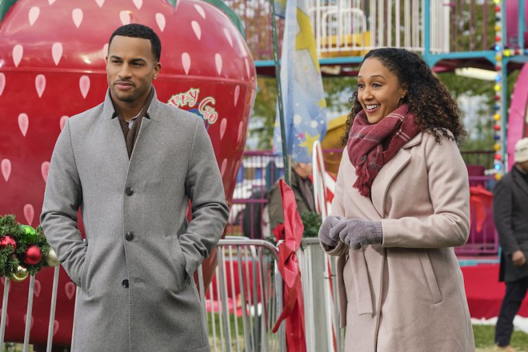 Hallmark’s ‘Christmas Comes Twice’ Asks What If You Had A Do Over?