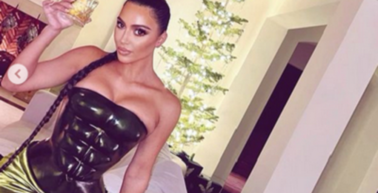 Kylie Jenner Allowed Kim Kardashian To Become The Sexy Grinch