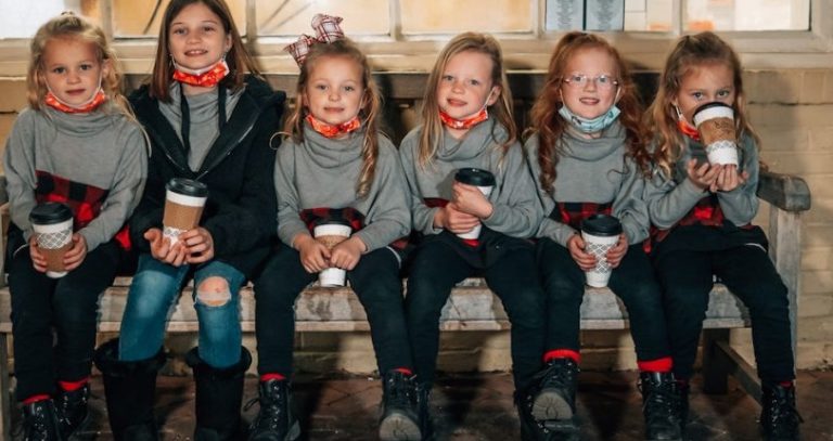 ‘OutDaughtered’: Busby Family Rocks Twinning Outfits During Holiday Trip