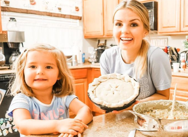 ‘Bringing Up Bates’ Granddaughter Lexi Mae Turns 4 – See Photos