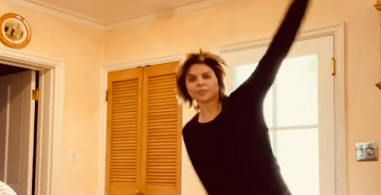 Lisa Rinna Dances Away, Tells Fans To ‘Treat People With Kindess’
