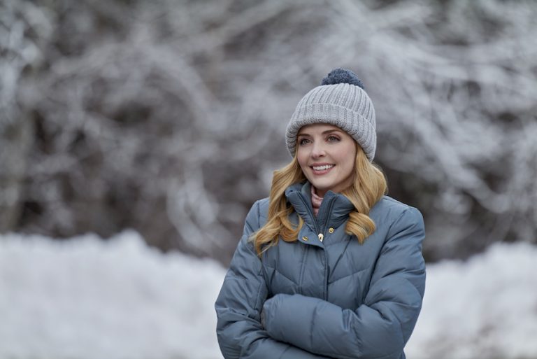 Hallmark’s ‘Snowkissed’ Stars ‘Days’ Alum, Jen Lilley & ‘WCTH’ Star, Chris McNally