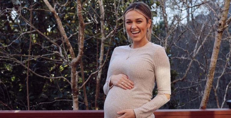How Sadie Robertson Found Out She Was Pregnant