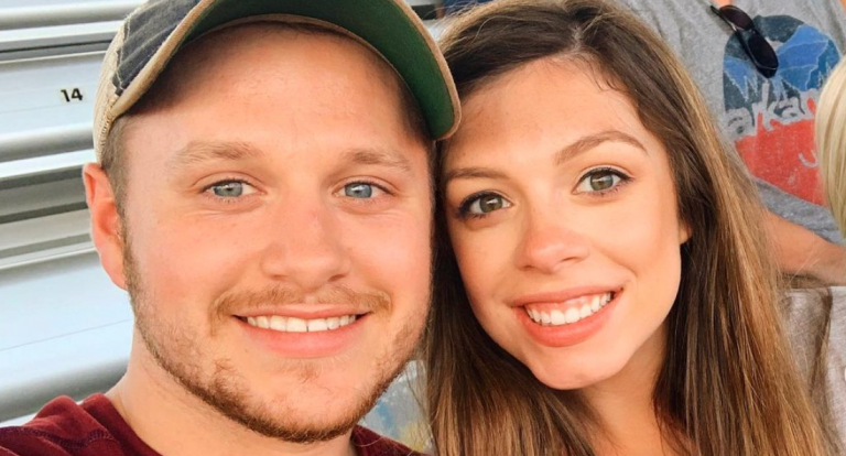 Are Josiah & Lauren Duggar Trying To Stay Out Of The Spotlight?