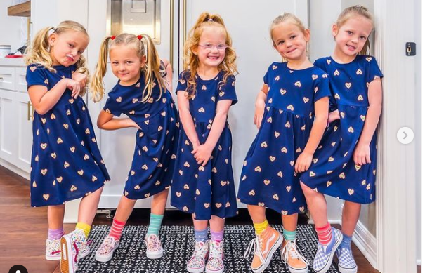 ‘OutDaughtered’ Quints Enjoy A Favorite Summertime Activity [Photo]