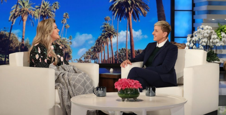 Kelly Clarkson Is The ‘Frontrunner’ To Replace Ellen DeGeneres