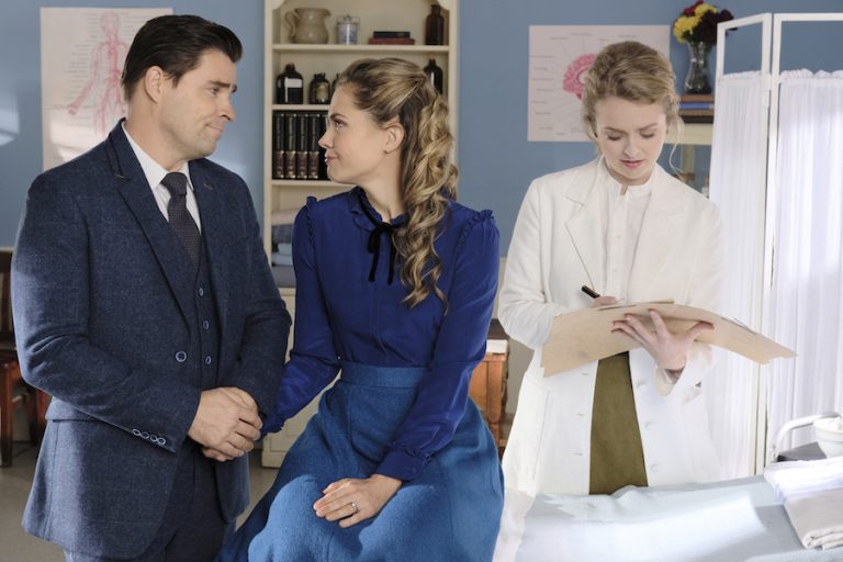 ‘When Calls The Heart’ Pascale Hutton, Kavan Smith Keep Upbeat Despite Hearties Sadness