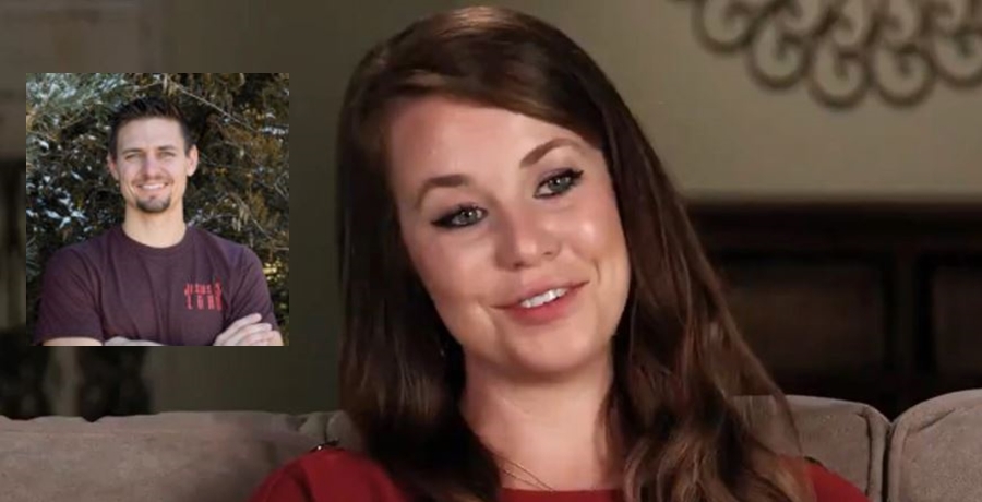 A Denim Jacket And Roll Call Has Fans Sure Jana Duggar's Engaged