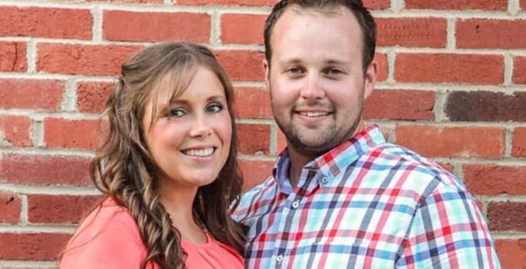 See Pictures Of Josh & Anna Duggar Like You’ve Never Seen Them Before