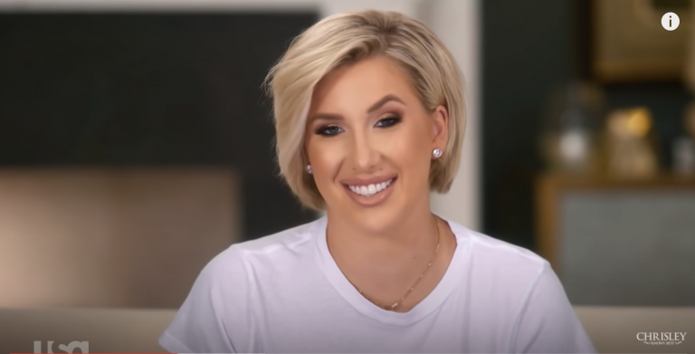 Chrisley Knows Best Savannah Chrisley smooth legs