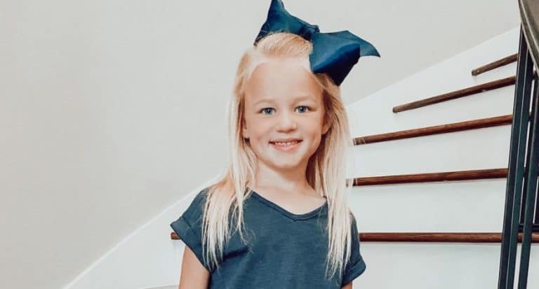 ‘OutDaughtered:’ Riley Busby Purposely Creates Those Big, Beautiful Dimples