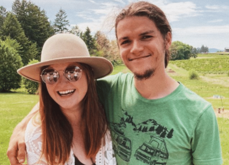 Isabel Roloff Shows Off Growing Baby Bump! See Photos