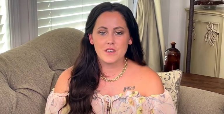 Jenelle Evans Furious, Mom Barb Goes Behind Her Back, What Did She Do?