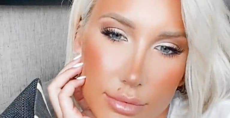 Wait, Does Savannah Chrisley Have A Scar On Her Belly?!